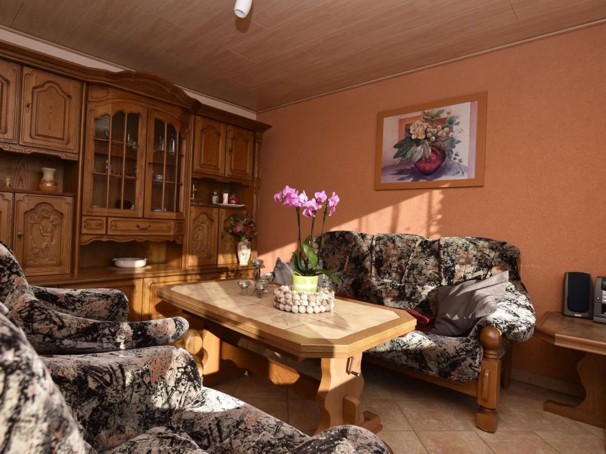 Spacious Apartment In Brusow With Garden Kröpelin Exteriér fotografie