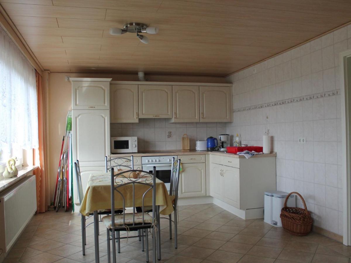 Spacious Apartment In Brusow With Garden Kröpelin Exteriér fotografie